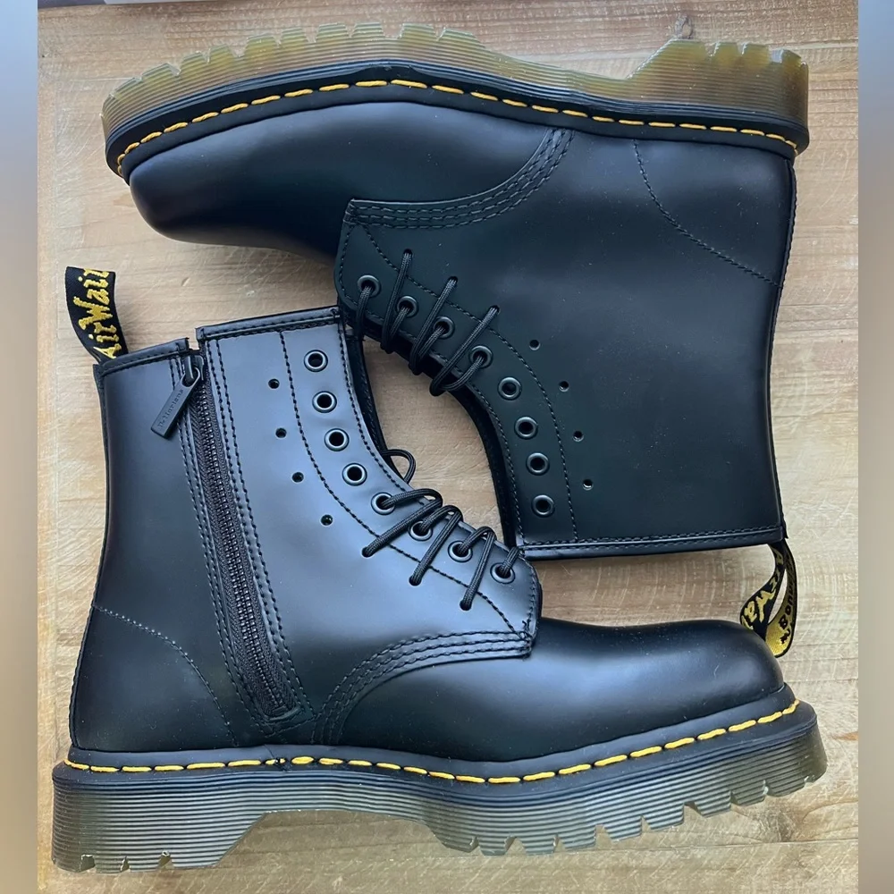 Dr Marten 1460 Extreme Lace Smooth Leather Boots Size 9 New